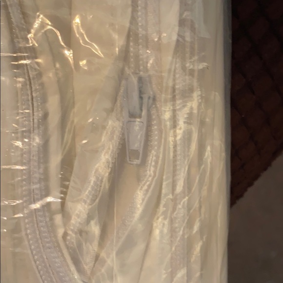 Warm Things Bedding Warm Things Cotton Zippered Feather Bed Cover